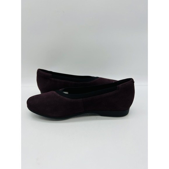 Clarks Unstructured Women's Un Darcey Ease Suede Flats - AUBERGINE, US 6W - Picture 9 of 11